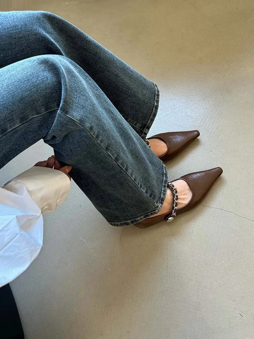 binfenxie  -  Pointed Toe Women Loafers 2024 New Arrivals Casual Mules Metal Chain Low Flat Heeled Black Silver Brown White Loafers Size 35-40