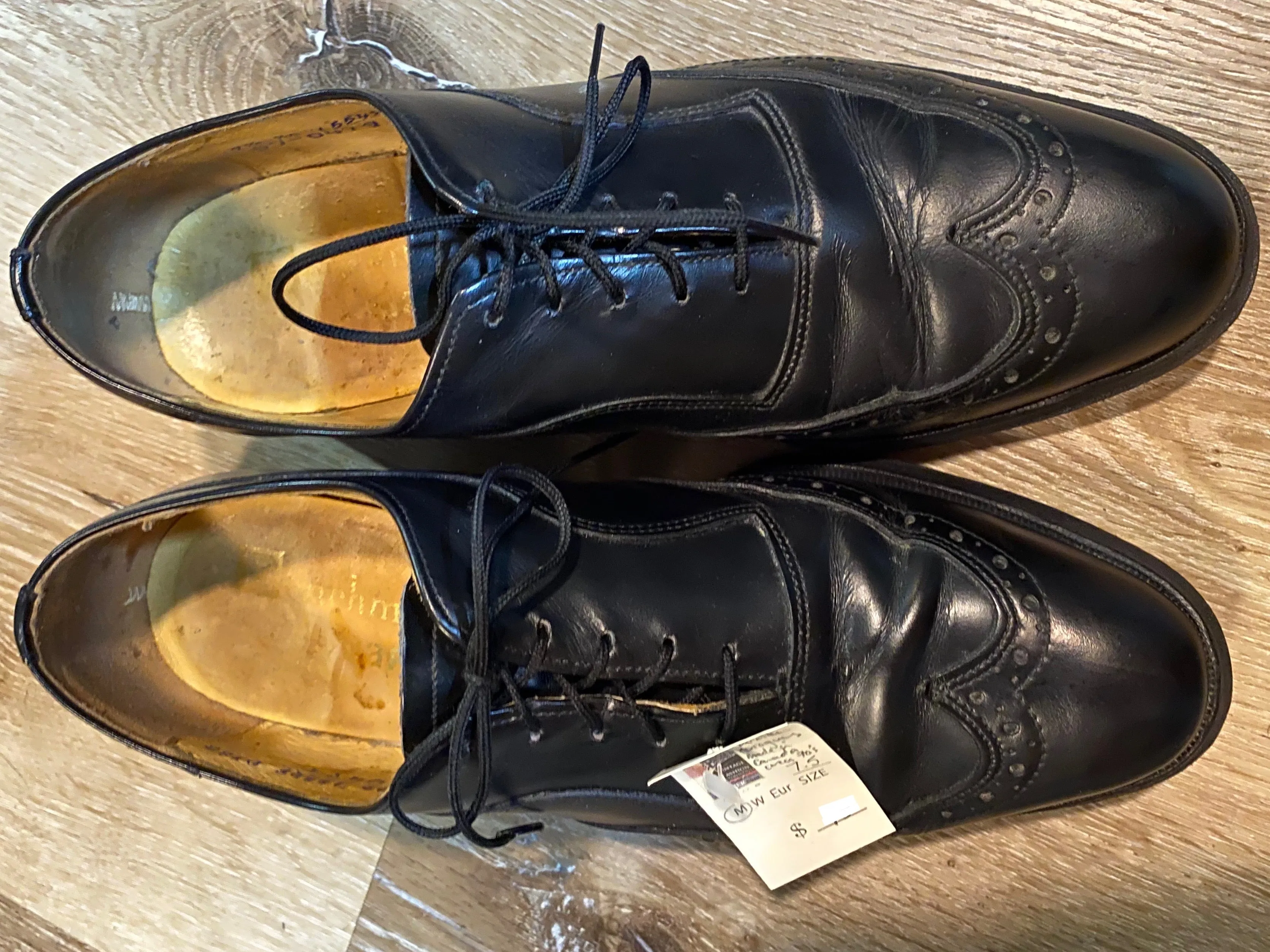Wingtip Jarman Benchmark Oxford Shoes 7.5M 40/41 (Canada)