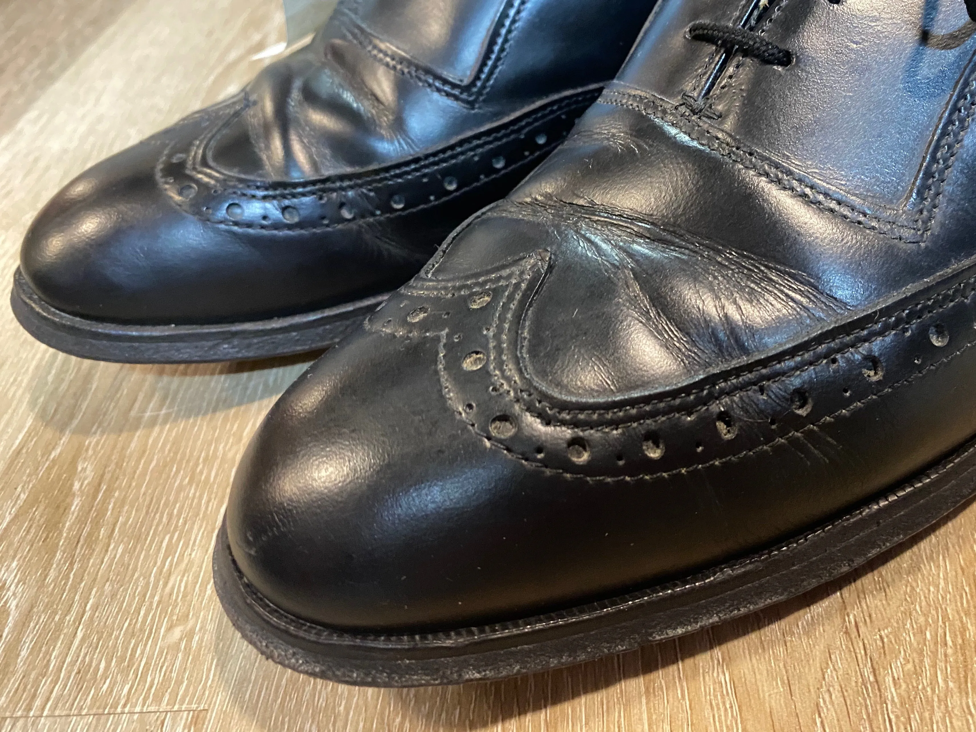 Wingtip Jarman Benchmark Oxford Shoes 7.5M 40/41 (Canada)